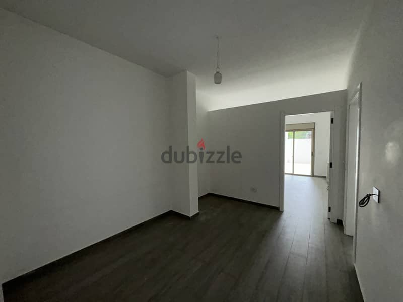 RWK251JS - Well Maintained Apartment For Sale In Ballouneh 5