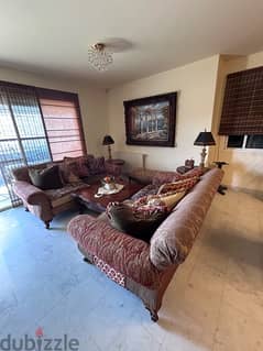 classic living room furniture