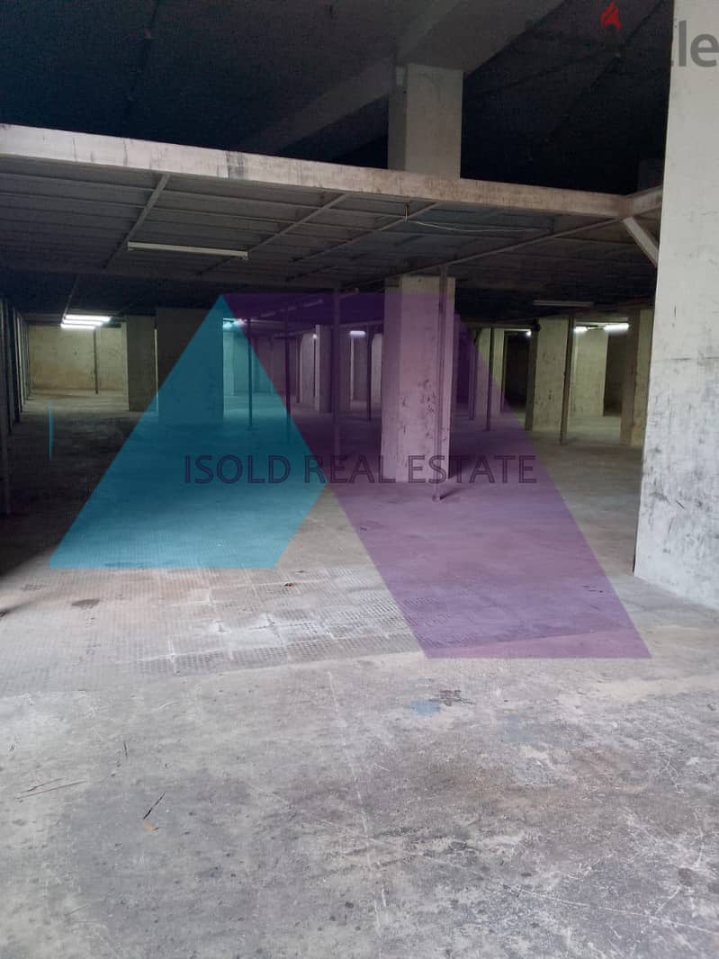 A 880 m2 warehouse for sale in Sabtieh ,Prime Location 4