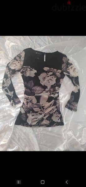 flowery top by INS XS S M L 2