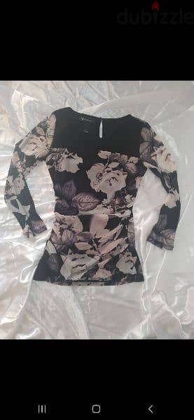 flowery top by INS XS S M L 1=7$ or 3=15$ 2