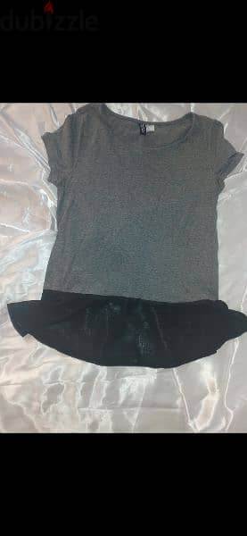 top by Divided H&M XS S M L 1=7$ or 3=15$ 4