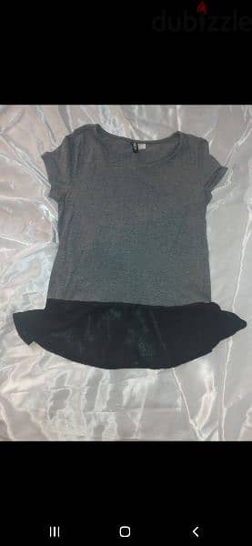 top by Divided H&M XS S M L 1=7$ or 3=15$ 5