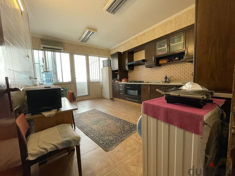 Apartment for Sale in Tallet Khayyatشقة للبيع في تلة خياط 4