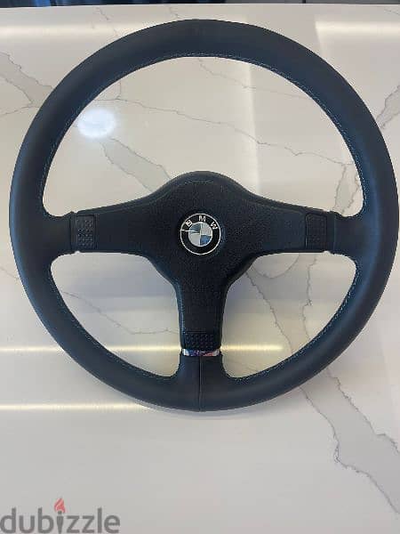 E30 Mtech 1 3-color steering wheel 2