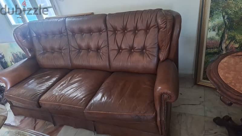 chesterfield salon Wing back arms chairs 1