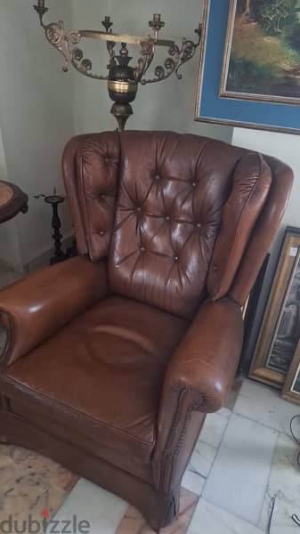 chesterfield salon Wing back arms chairs 2
