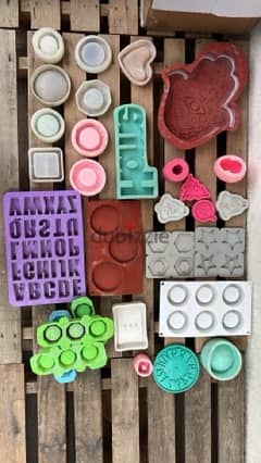 concrete pieces and  silicone molds