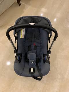 stroller and car seat doona. 2 in 1