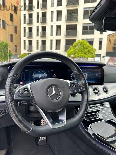 Mercedes-Benz 200 Series 2019 17