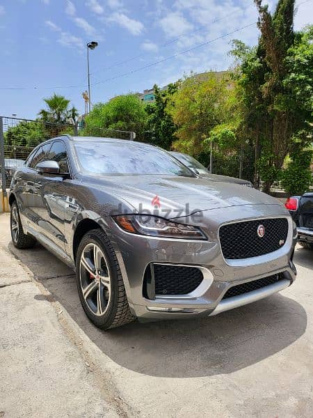 Jaguar F-Pace 2018 1