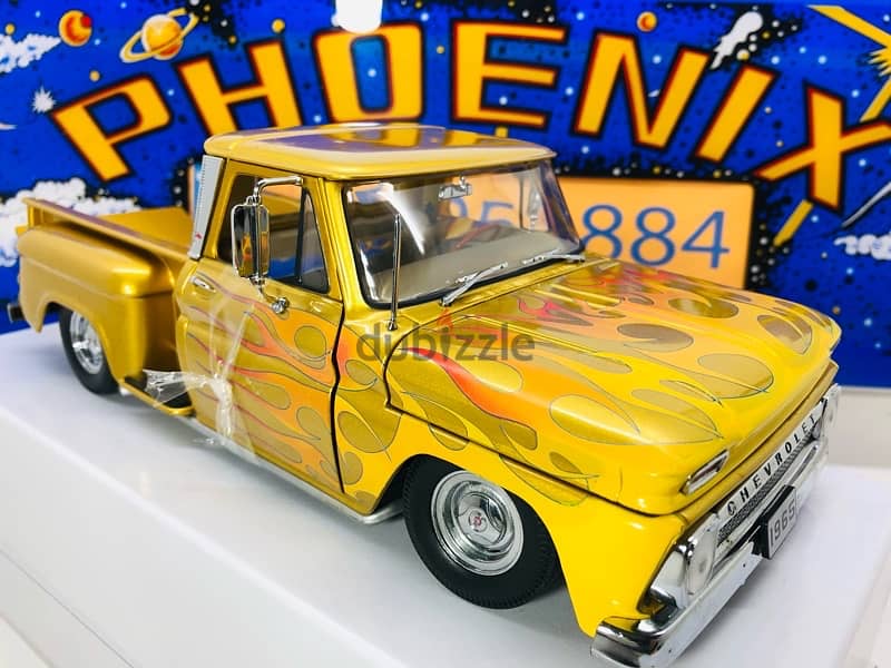 1/18 diecast Chevrolet C-10 1965 Pickup Lowrider Metallic YELLOW 5