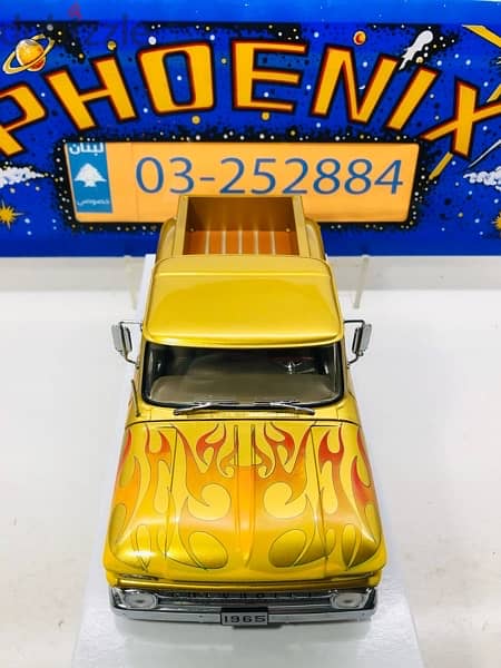 1/18 diecast Chevrolet C-10 1965 Pickup Lowrider Metallic YELLOW 7