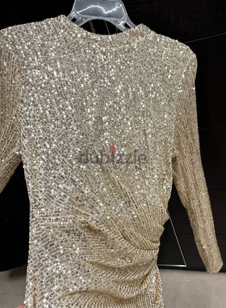 short dress with long sleeve; gold color 3