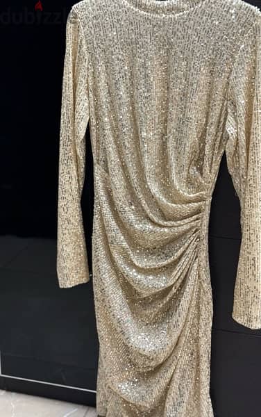 short dress with long sleeve; gold color 5