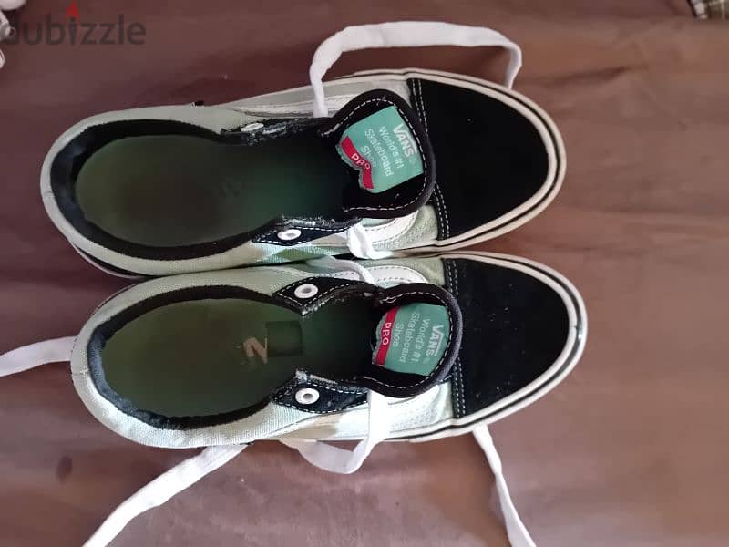 authentic vanz off the wall shoes 1