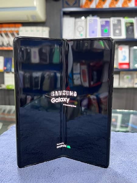 Samsung Z Fold 3 256gb/12gb black CTC like new 1