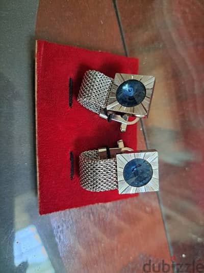 Cufflinks