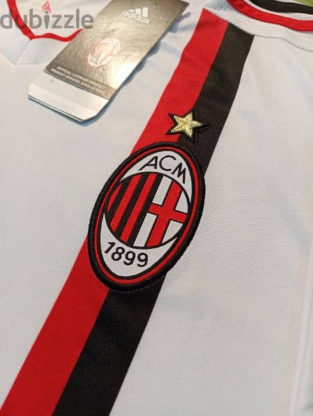 Authentic AC Milan Original Home Football shirt (New with tags) 2