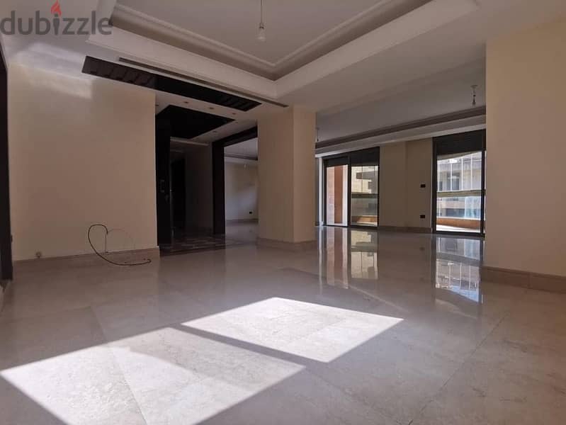 شقة مميزة للبيع رمل البيضاء  special apartment for sale ramel al bayda 6