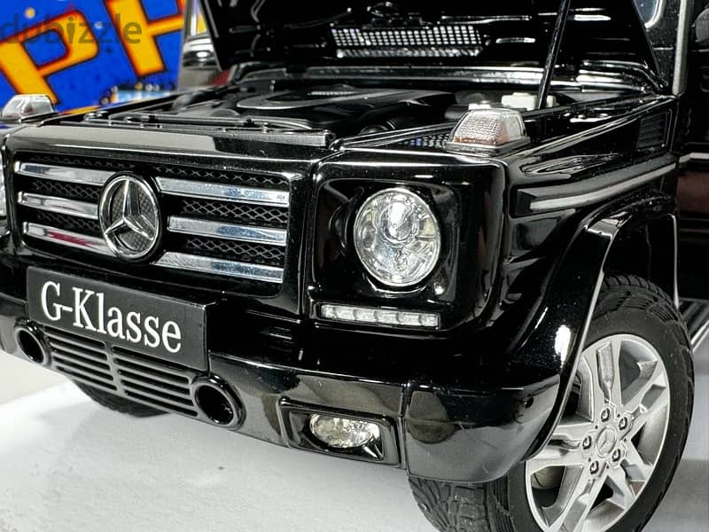 1/18 diecast Autoart Mercedes G500 Diamond black 2013 7