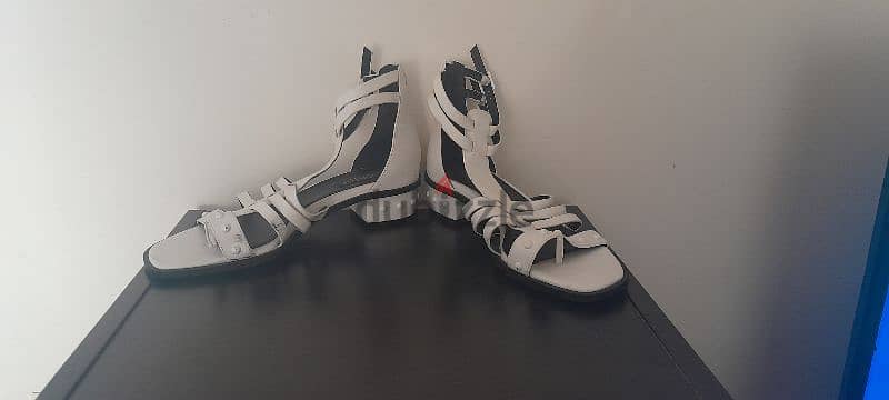 Charles & Keith White sandals 1