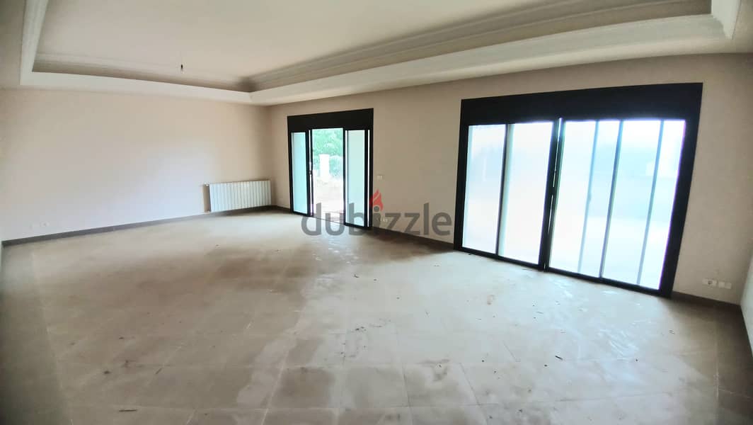 Villa for sale in Baabdat/ Garden/ View 2