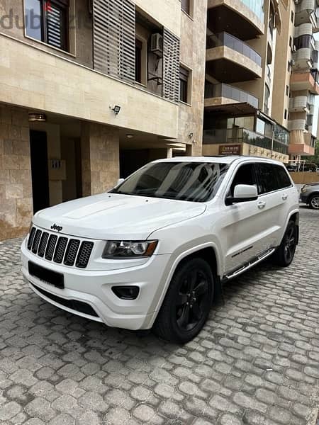 Jeep Grand Cherokee Altitude 2015 white on black (CLEAN CARFAX) 1