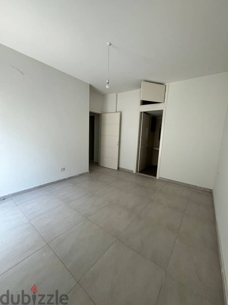 Apartment For Sale in Mtayleb شقة للبيع في المطيلب 3