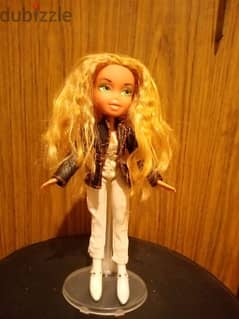 Bratz SUNKISSED SUMMER CLOE MGA Great as new doll,complete wear +Shoes