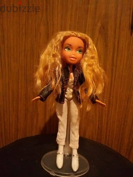 Bratz SUNKISSED SUMMER CLOE MGA Great as new doll,complete wear +Shoes 4