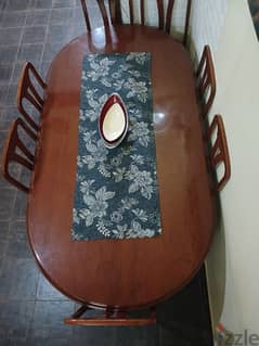 7 seater Dining table 0