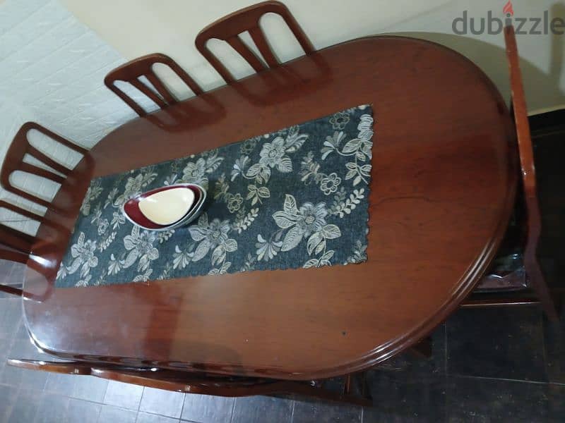 7 seater Dining table 2