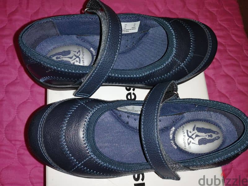 Girl shoes size 32. Navy Blue 3