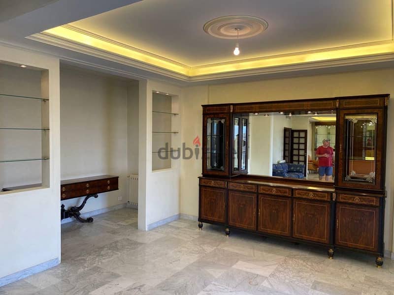 Furnished Apartment For Rent In Badaro / شقة مفروشة للأيجار في بدارو 2