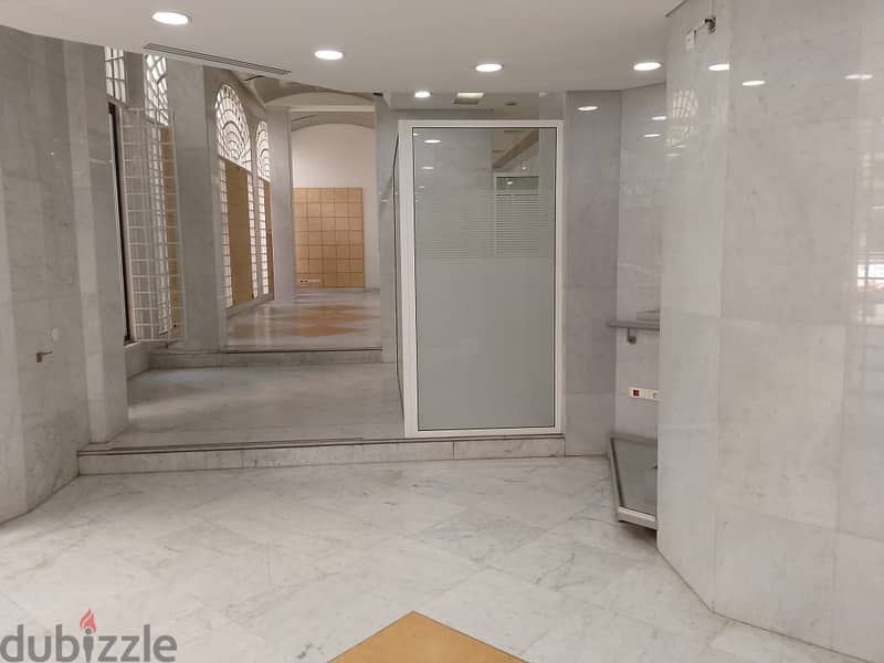 258 Sqm Showroom for rent in Hamra 2