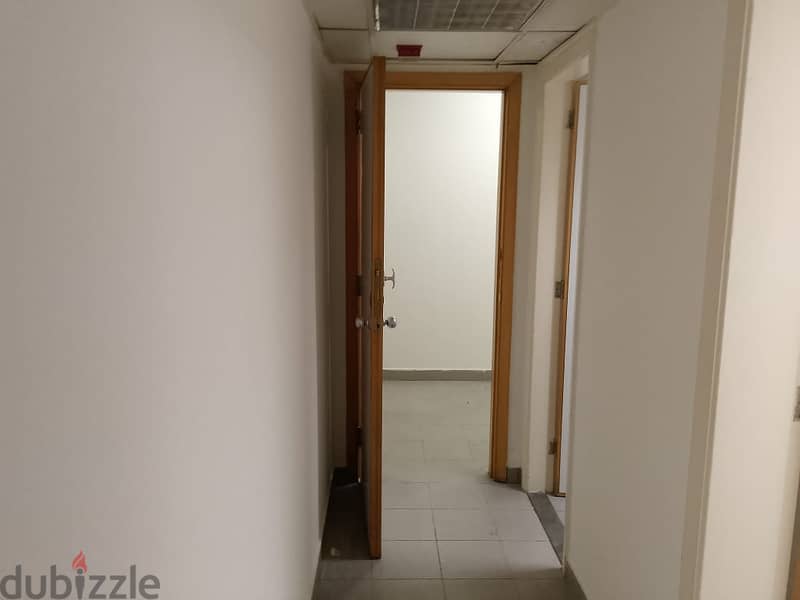 258 Sqm Showroom for rent in Hamra 4