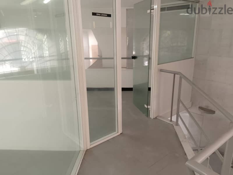 258 Sqm Showroom for rent in Hamra 5