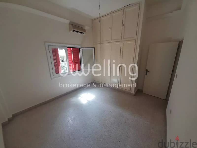 Three bedrooms apartment for rent in mar mkhayel 4