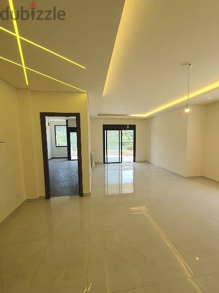 170m² + 125m² garden | Apartment for sale in baabdat 3