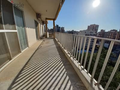 Spacious & luminous apartment for sale!!شقة واسعة ومضيئة للبيع !!