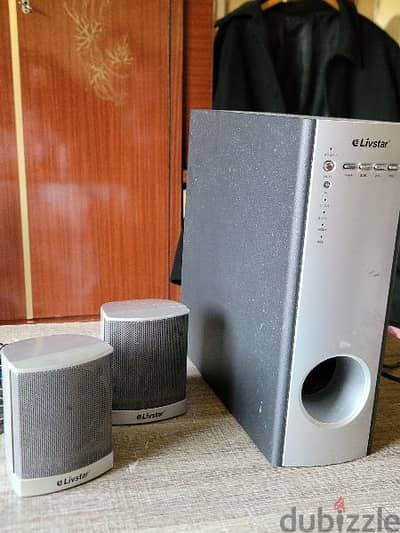 Suzika radio and speakers for sale