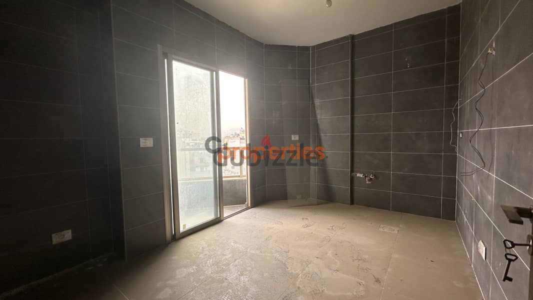 Apartment for sale in Ras el dekwaneh شقة للبيع في رأس الدكوانة CPRM13 1