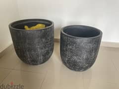 2 ceramic plant pots for sale 0