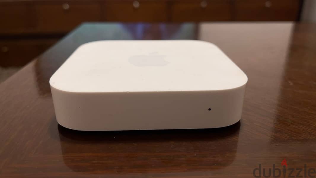 Apple Airport Express (router) 1