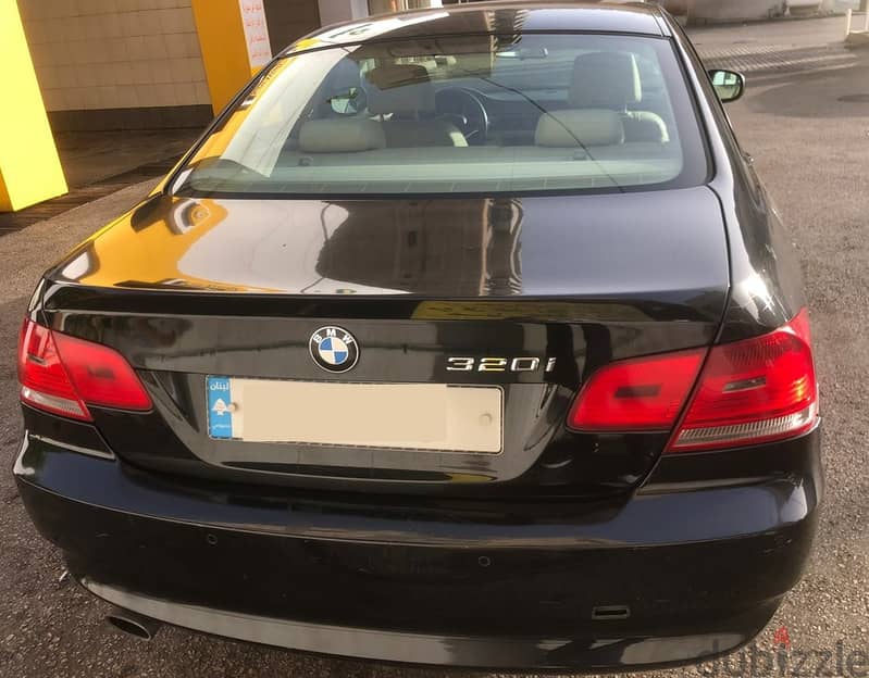 BMW 320i Coupé Black BRAND NEW 1 OWNER COMPANY SOURCE 1