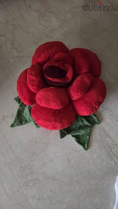 flower cushion 0