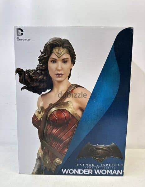Wonder Woman Statue 1