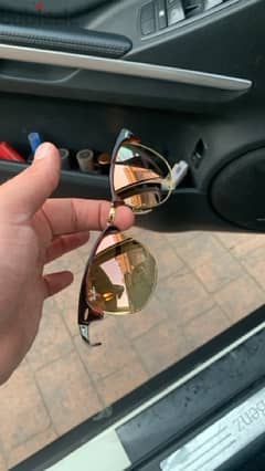 sunglasses used for less then one month