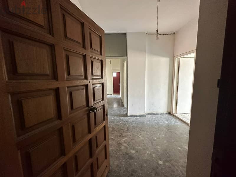Prime location Fully renovated Office in Dekweneh 170 Sqm 4